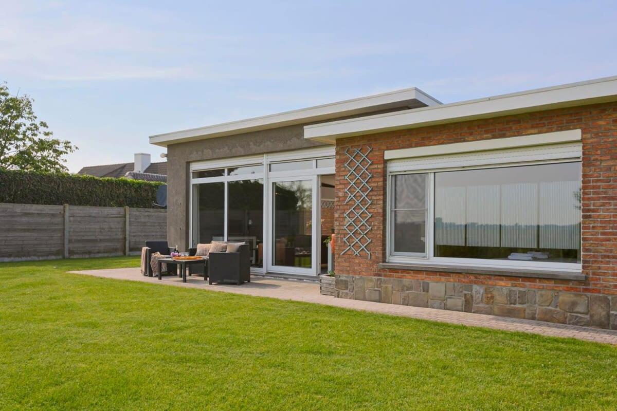 Huswell - Bungalow With Garden At 5 Minutes From The Beach Villa De Haan Buitenkant foto